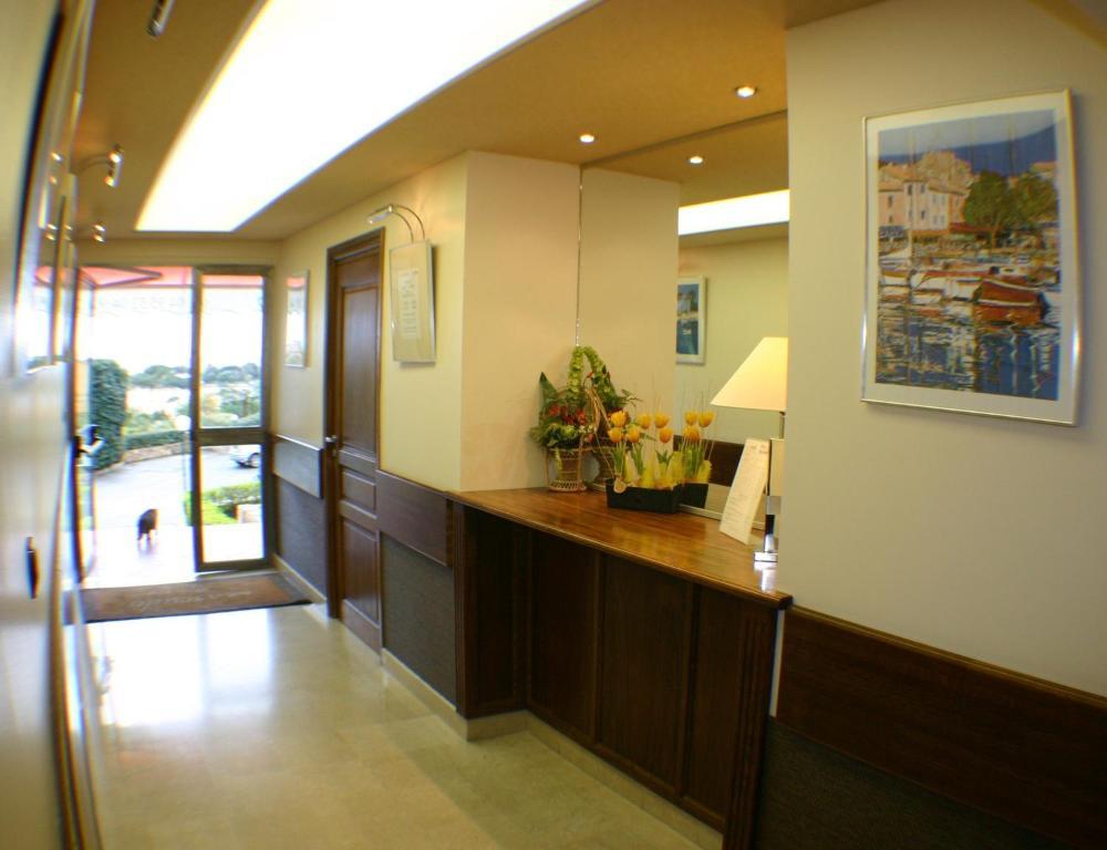 Residence Hoteliere Scudo Ajaccio  Eksteriør bilde